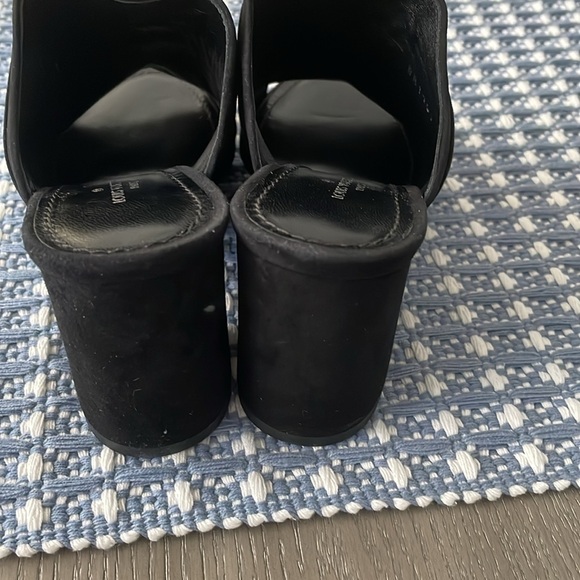 LOUIS VUITTON Chunky Heel Suede Woman Size 5 1/2. New - Picture 3 of 8